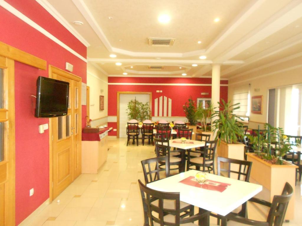 Hotel Luna Neum Εξωτερικό φωτογραφία